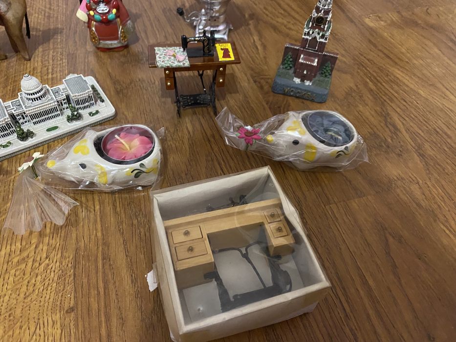 Сувениры различные