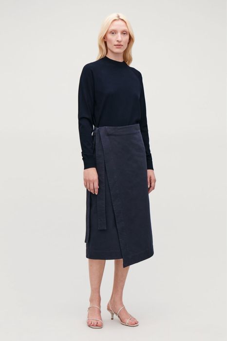 COS Пола с асиметрично прехвърляне