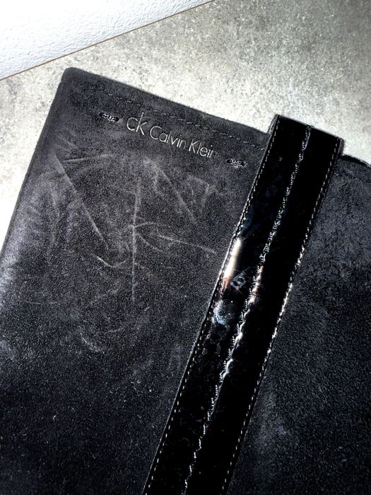 Cizme Calvin Klein din piele intoarsa