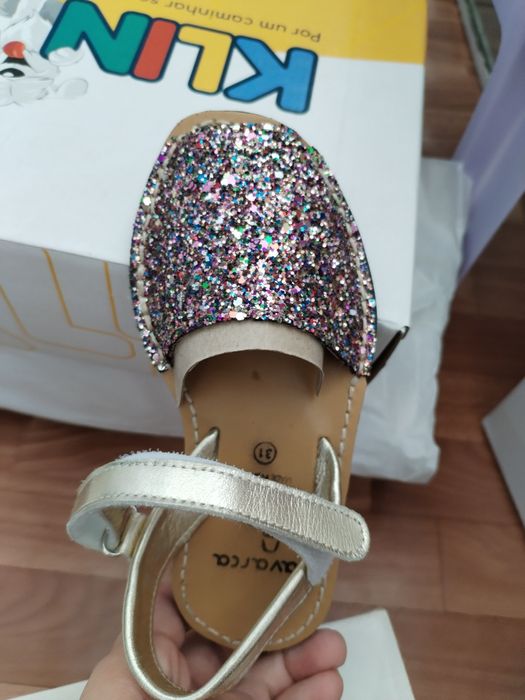 Сандали кожанные