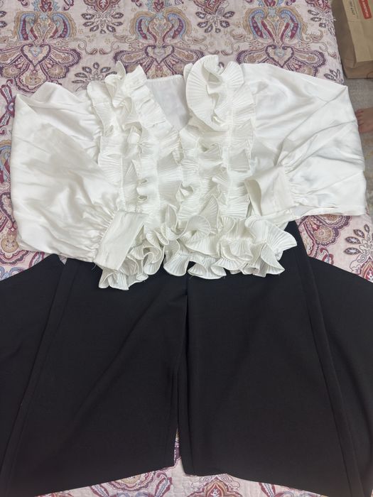 Киімдер барлығы 2000 тг