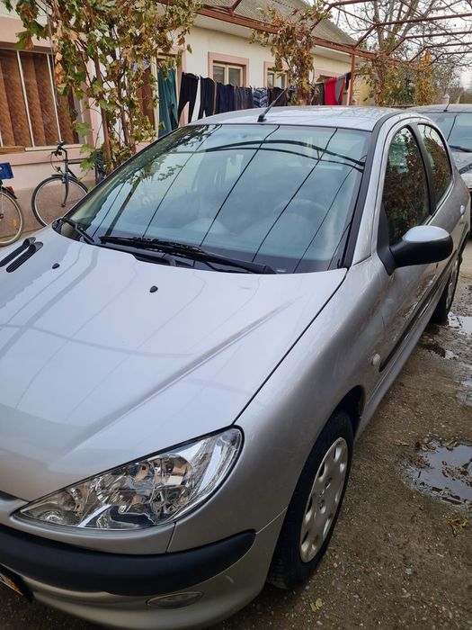 Peugeot 206 1.4 benzină