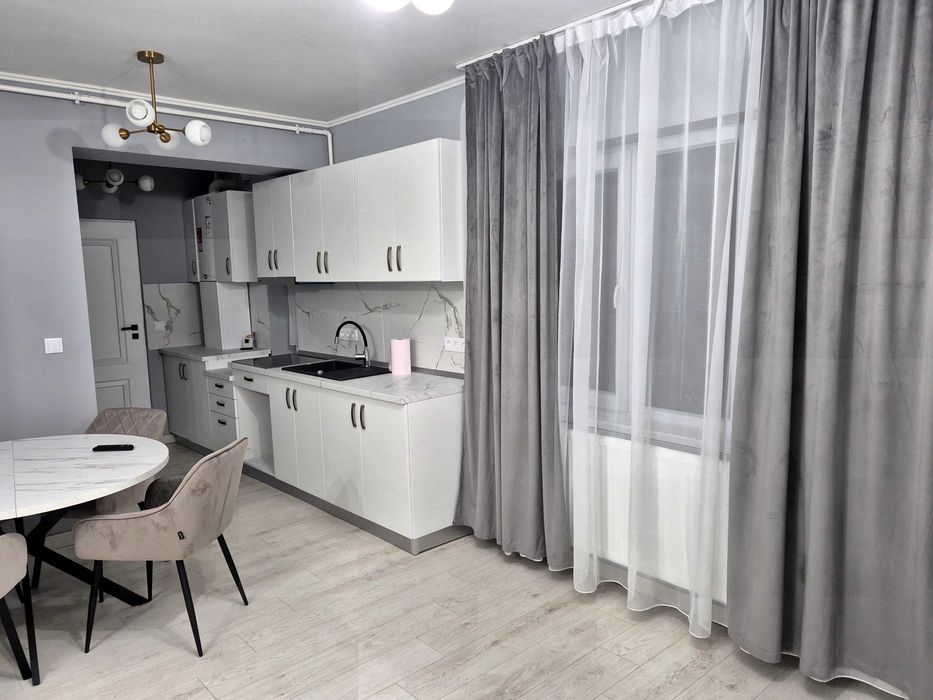 Apartament de închiriat, zonă centrală