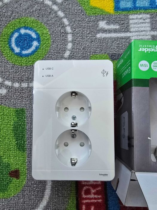 Priza SCHNEIDER DUBLA cu usb și usb Type C, ORIGINAL Suedia