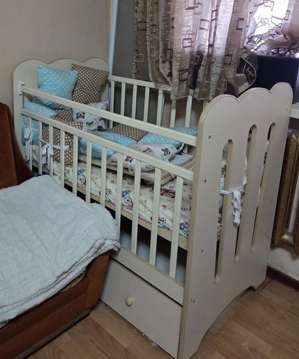 Продам манеж "Наша мама"