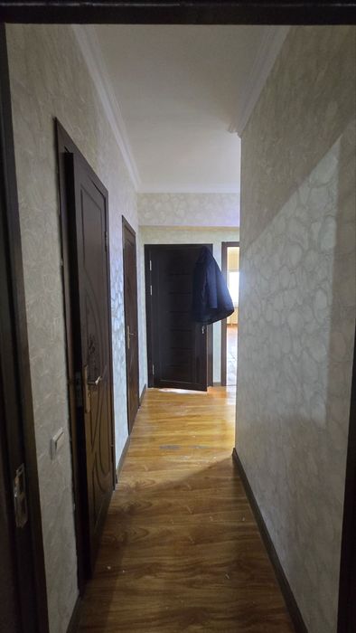 Сергили Янги Хаёт тумани 8худуд 2 хона 3 хона килинган кв сотилади