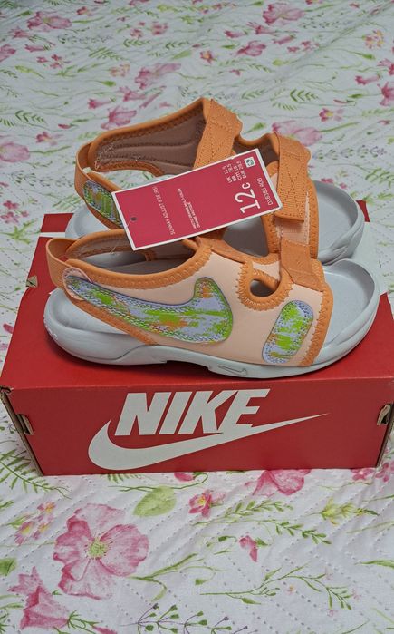 Sandale Nike mărimea 29