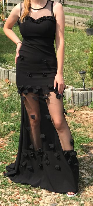 Vând rochițe în stare bună