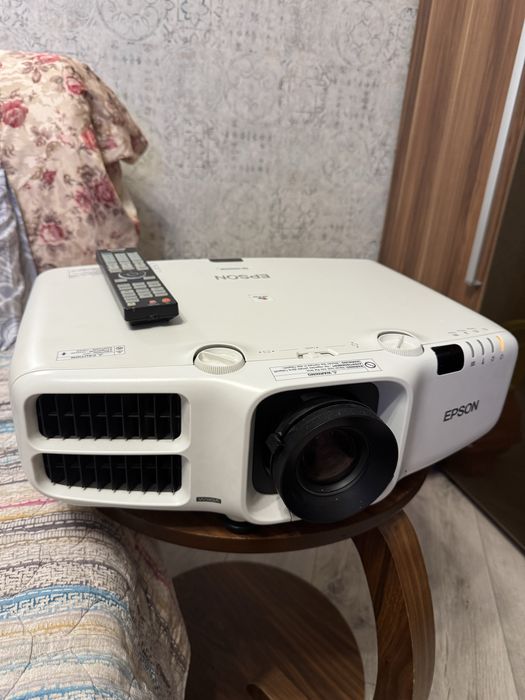 Проектро EPSON LCD