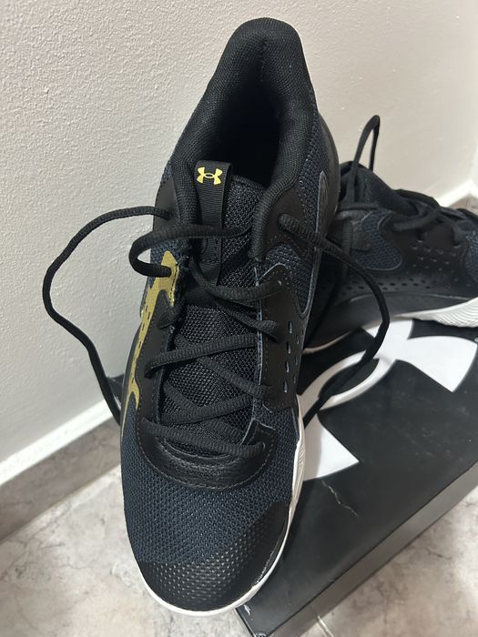 Нови маратонки Under Armour