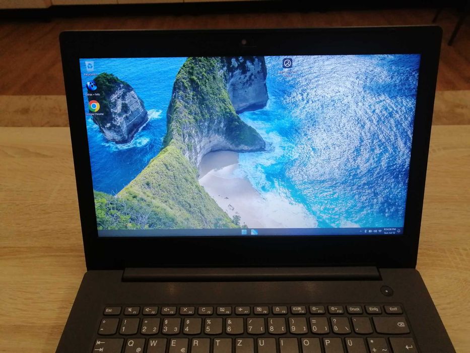 Lenovo V130-14IKB , 14'' Fhd , i5 7200U , 8 gb ram , 120 gb Ssd