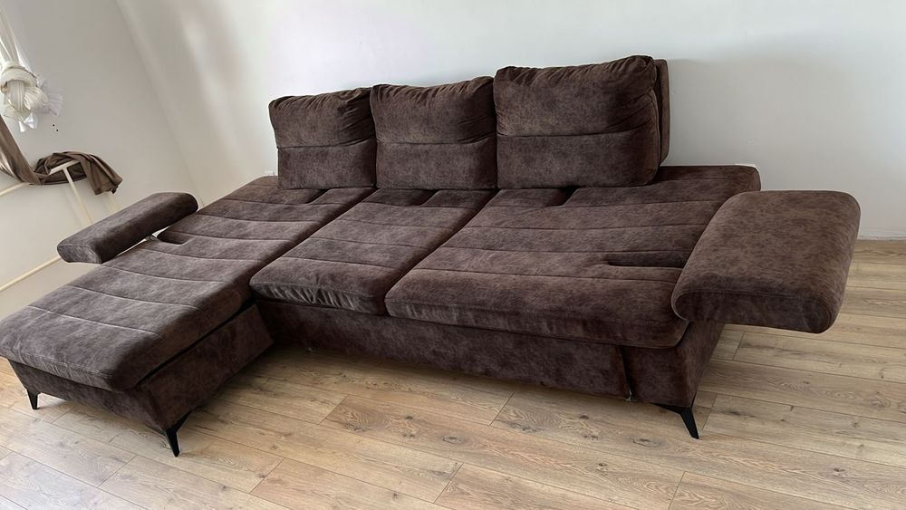 Диван мягкий и большой