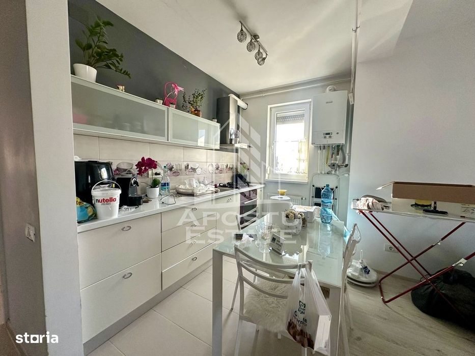 Apartament cu 2 camere de vanzare, complet mobilat si utilat, Giroc
