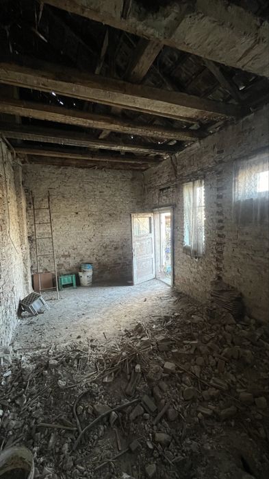 De vanzare apartament + curte in Comuna Baiculesti, Judet Arges