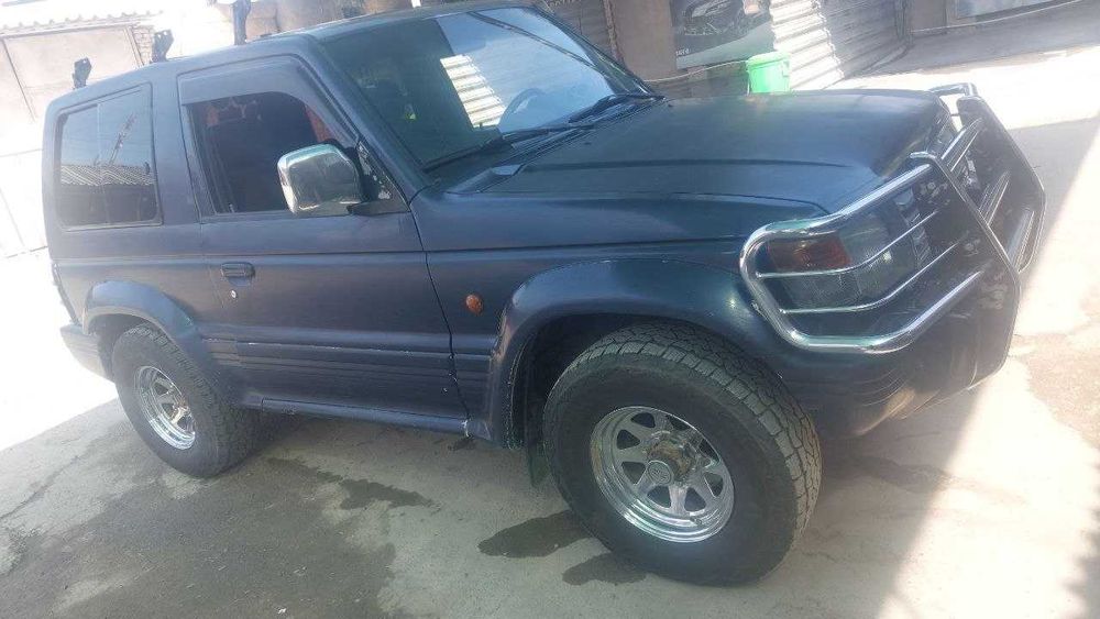 Внедорожник Mitsubishi Pajero 1994