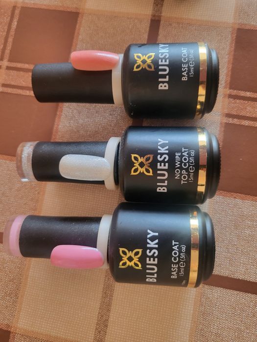 Гел лакови чисто нови 1бр