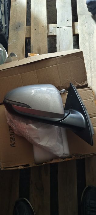 Боковое зеркало правый оригинал