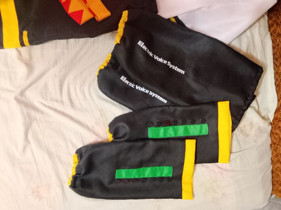 Косплей Кагамине Лен Kagamine Len