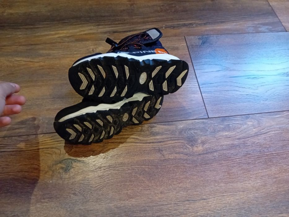 Детски ботуши...