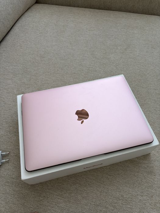 Продам macbook retina 12' 2017 8 gb / 512 gb ssd