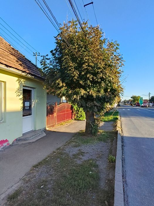 Casă de vânzare.