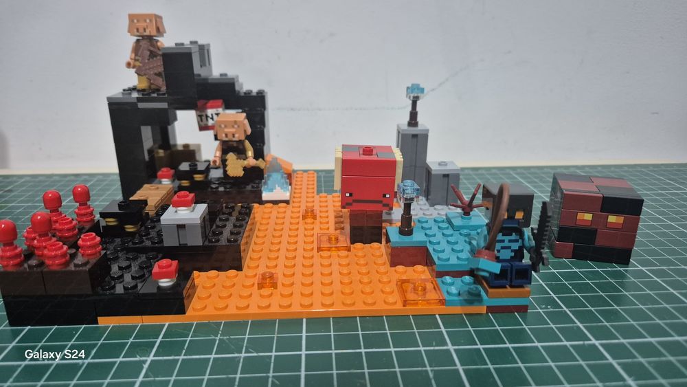 LEGO Minecraft – The Nether Bastion (21185)