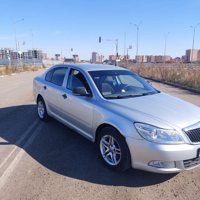 Срочно продам автомашну.