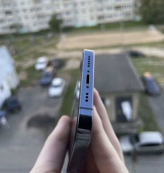 Айфон 12 Pro на 256 гб