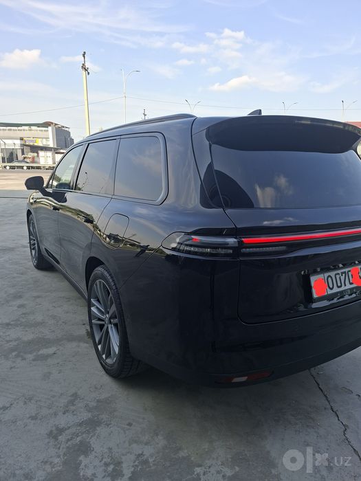 Leapmotors C16 3-pozitsiya