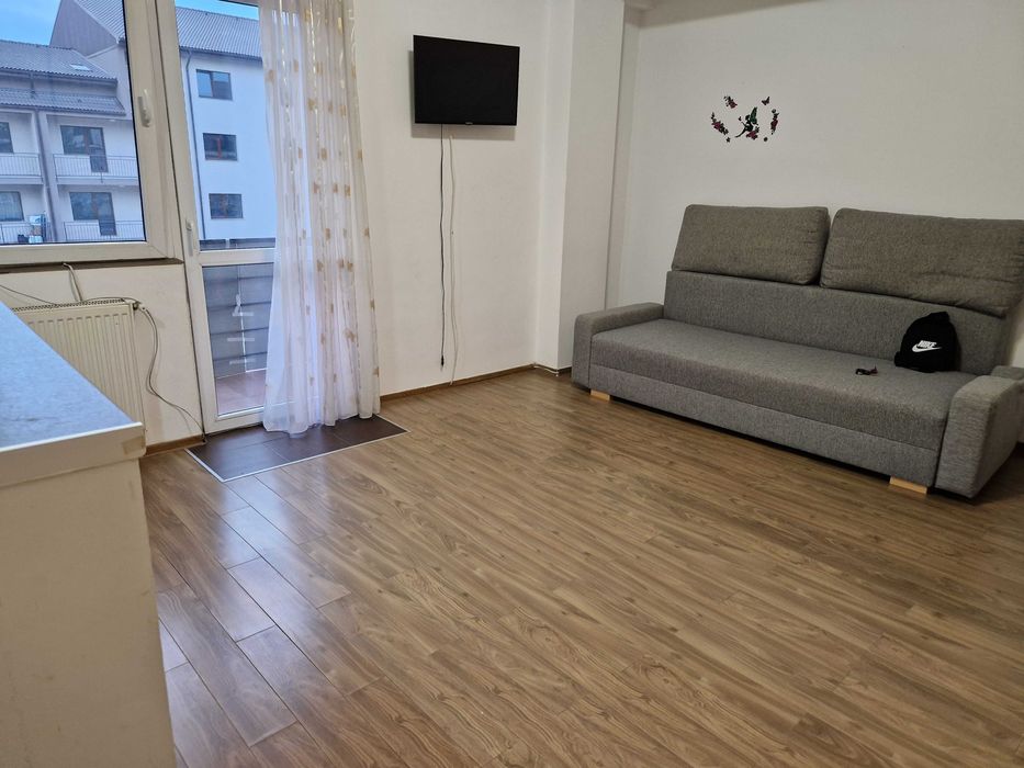 Vand garsoniera in Dobroesti