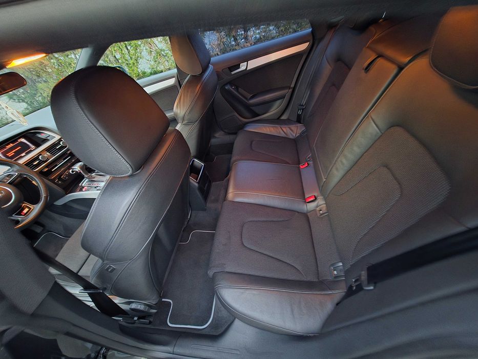 Vând Audi A5 sline  2013 automat 2.0 TDI 177 cp , 260.300 km . 0728111225