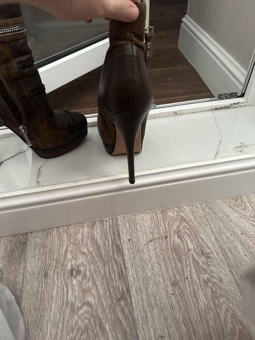 Продам ботильоны за 2000тг