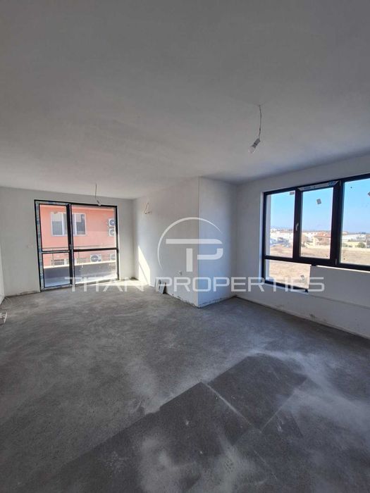 Тристаен апартамент в Бранополе