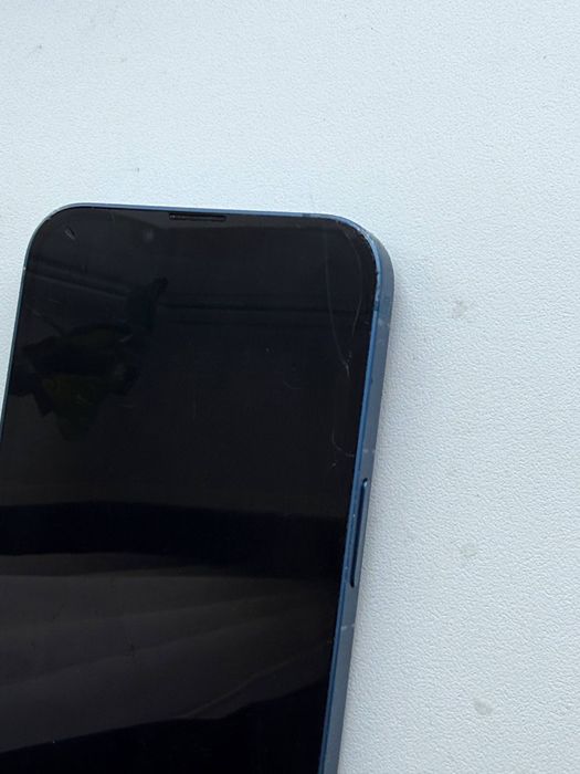 айфон 13 с гарантией