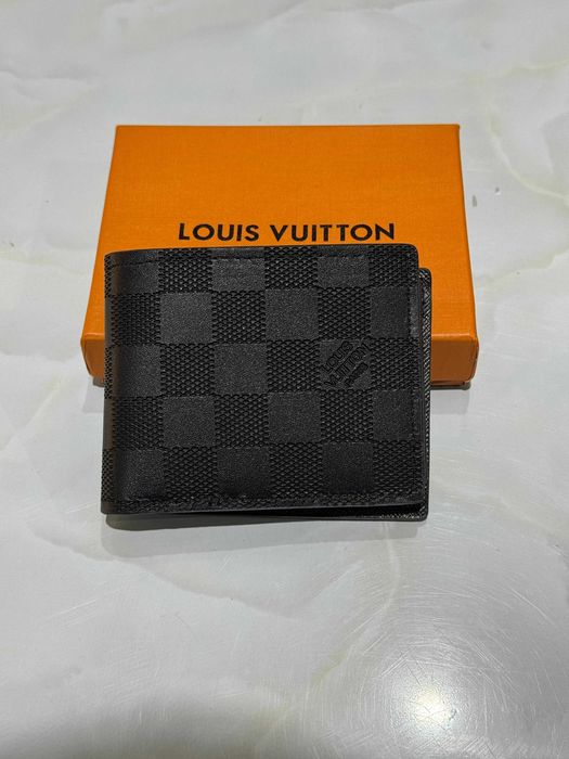 Portofel Louis Vuitton Monogram LV, din Piele Texturată