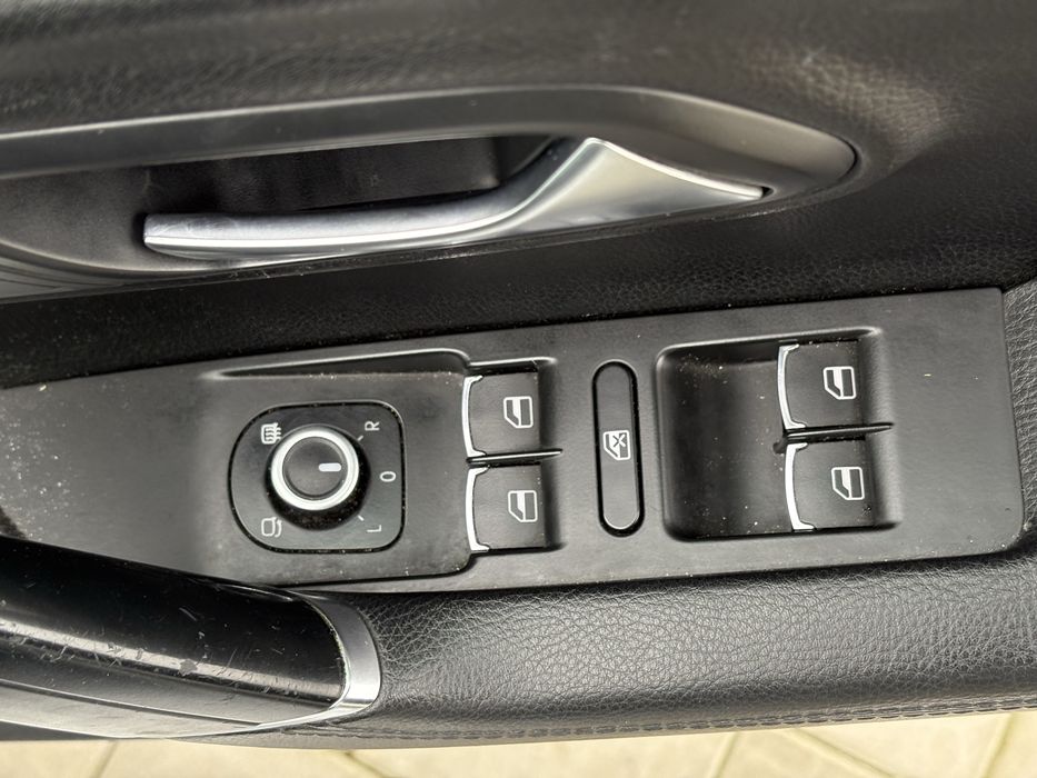 Piese VW Passat CC 2.0D automat full dotari far bara aripa portiera