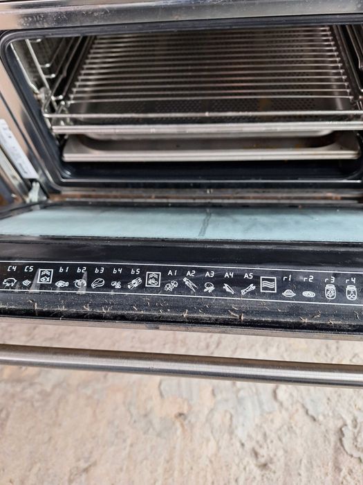 Микровълнова и фурна,електическа фурна с котлони на газ