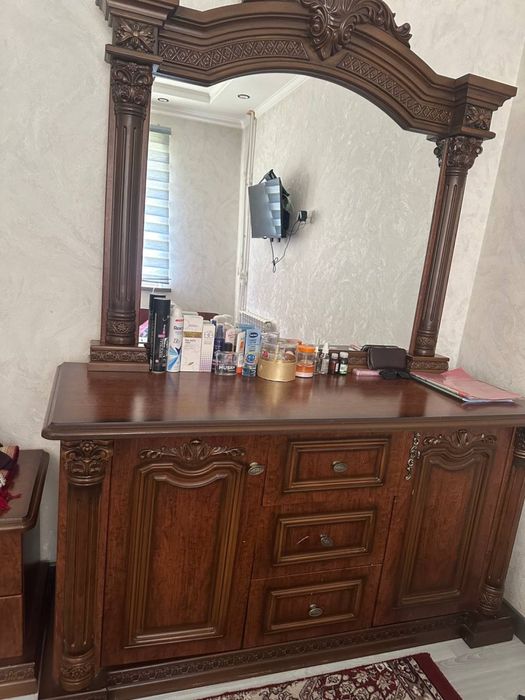 fabrichniy mebel tryumo va tumba