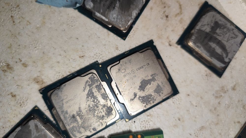 Лот процесири  intel и amd