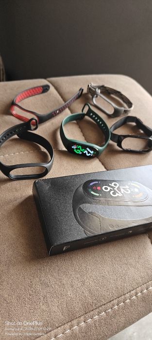 Mi band 7  +5шт ремни