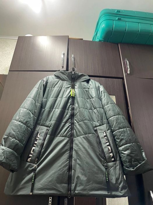 Продам куртку демисезон