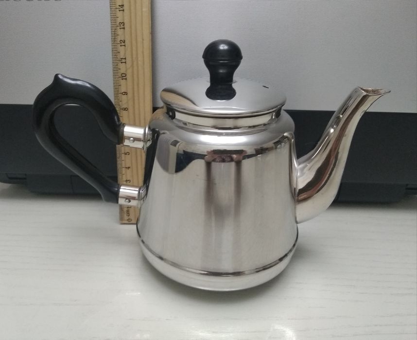 Винтаж. Мельхиоровый чайник