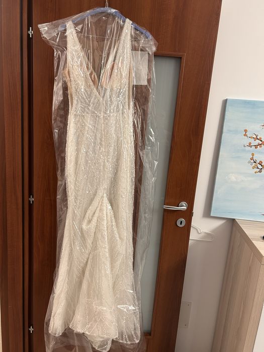 VAND-Rochie de mireasă sirenă cu trenă -Mireasa Modernă Unirii