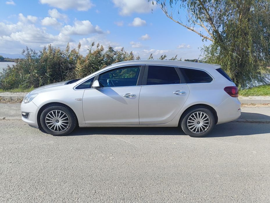 Opel Astra J break 1.7 CDTI Sports Tourer (Break)