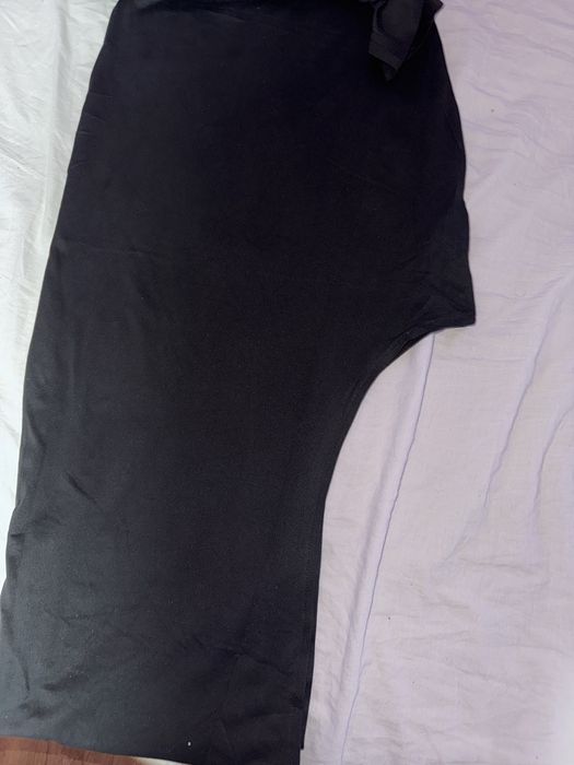 Черна рокля, чисто нова