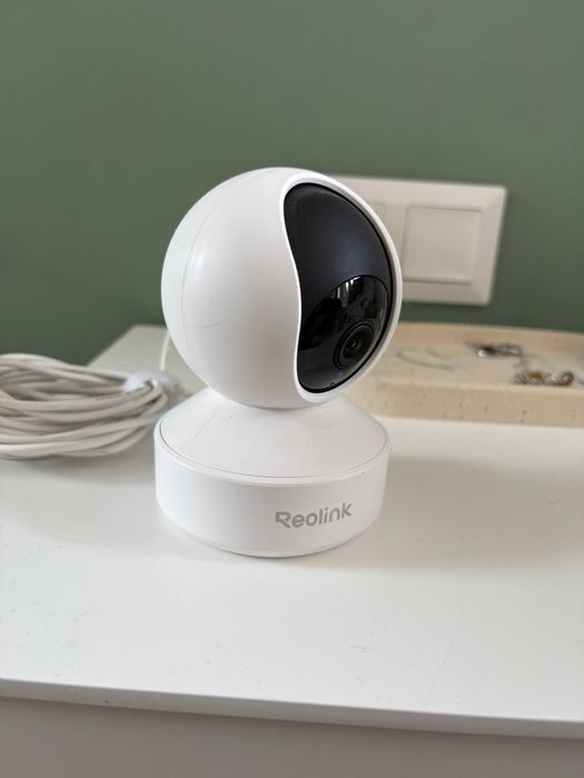 Reolink E1 Pro - WiFi камера с pan-tilt, 5MP