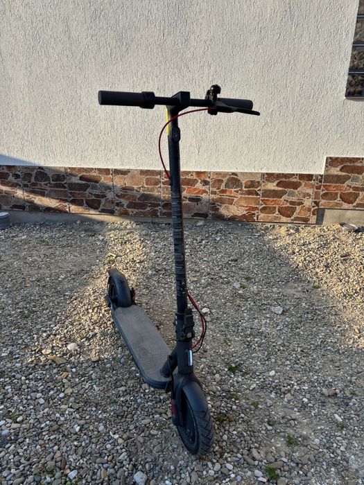 Trotineta electrica xiaomi scooter 4,viteza maxima 25km cu/h:Aut. 35km