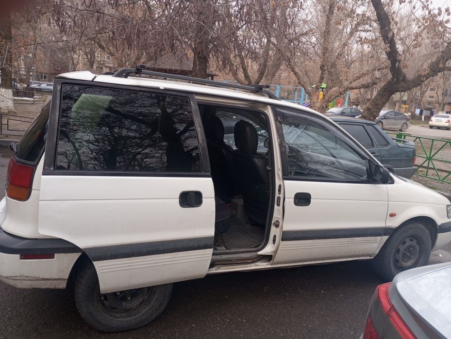 Продаёться мицубиси спейс рунер