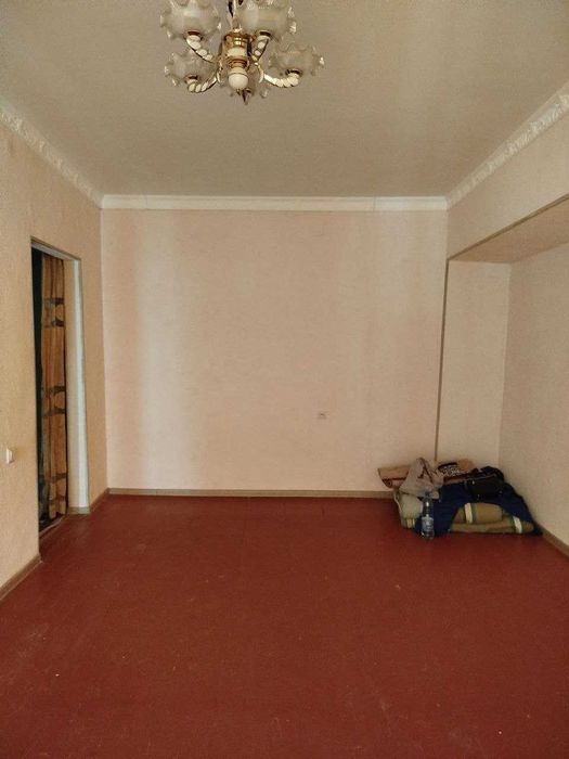 Срочно продам свою однокомнатную, кирпич, балкон 2х6