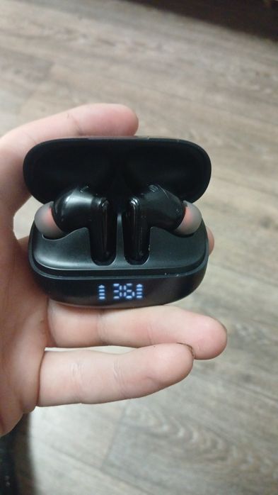 Наушники почти новые